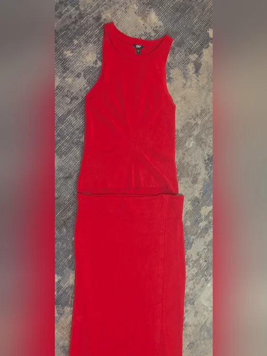 Express Red Ribbed Body Contour Tank - Picture 4 of 10